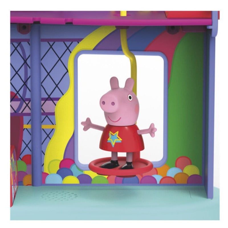 Giocattoli Peppa Pig Playset Centro Divertimenti con i personaggi Peppa e Rebecca Coniglio Peppa Pig Club House only kids, Playset Peppa - The Toys Store