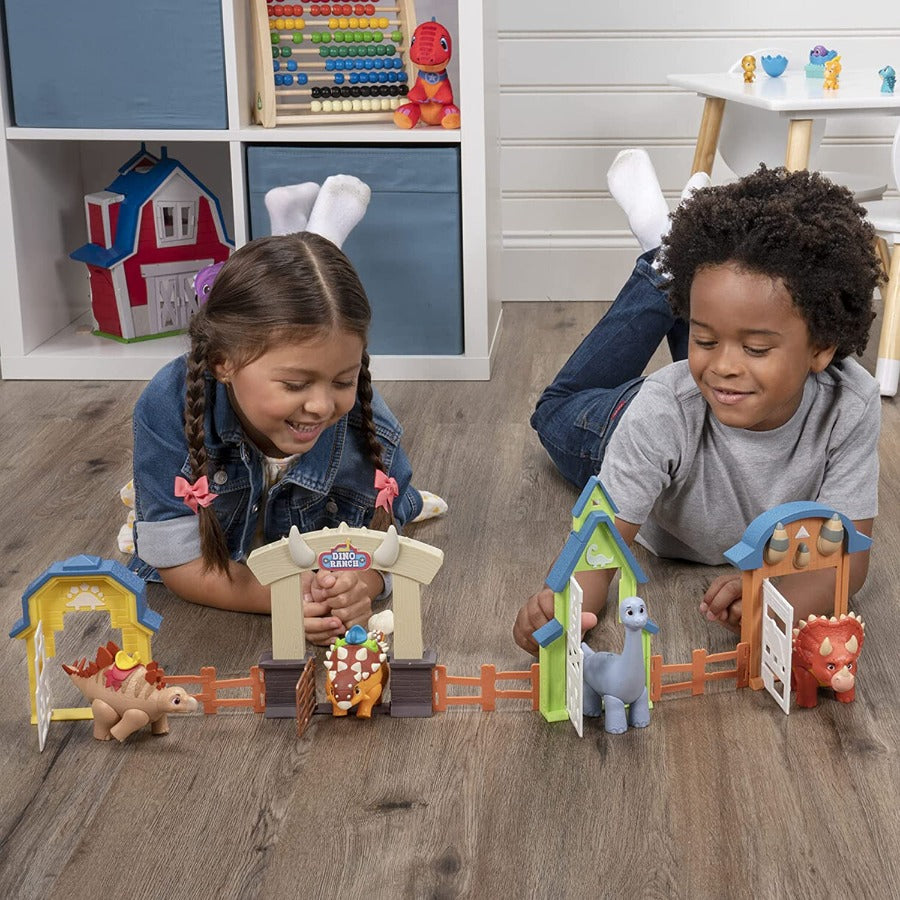 Bambole, playset e giocattoli Dino Ranch playset Action con Dinosauro