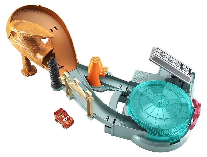 camion giocattolo Disney Cars Corse Estreme, Playset Radiator Springs Mini Racers con esclusivo veicolo Saetta McQueen